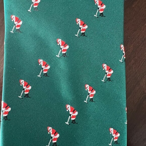 NWT Hisdern Men's Green Tie with Golfing Santa. NEW - Picture 3 of 3
